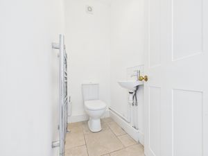 WC- click for photo gallery